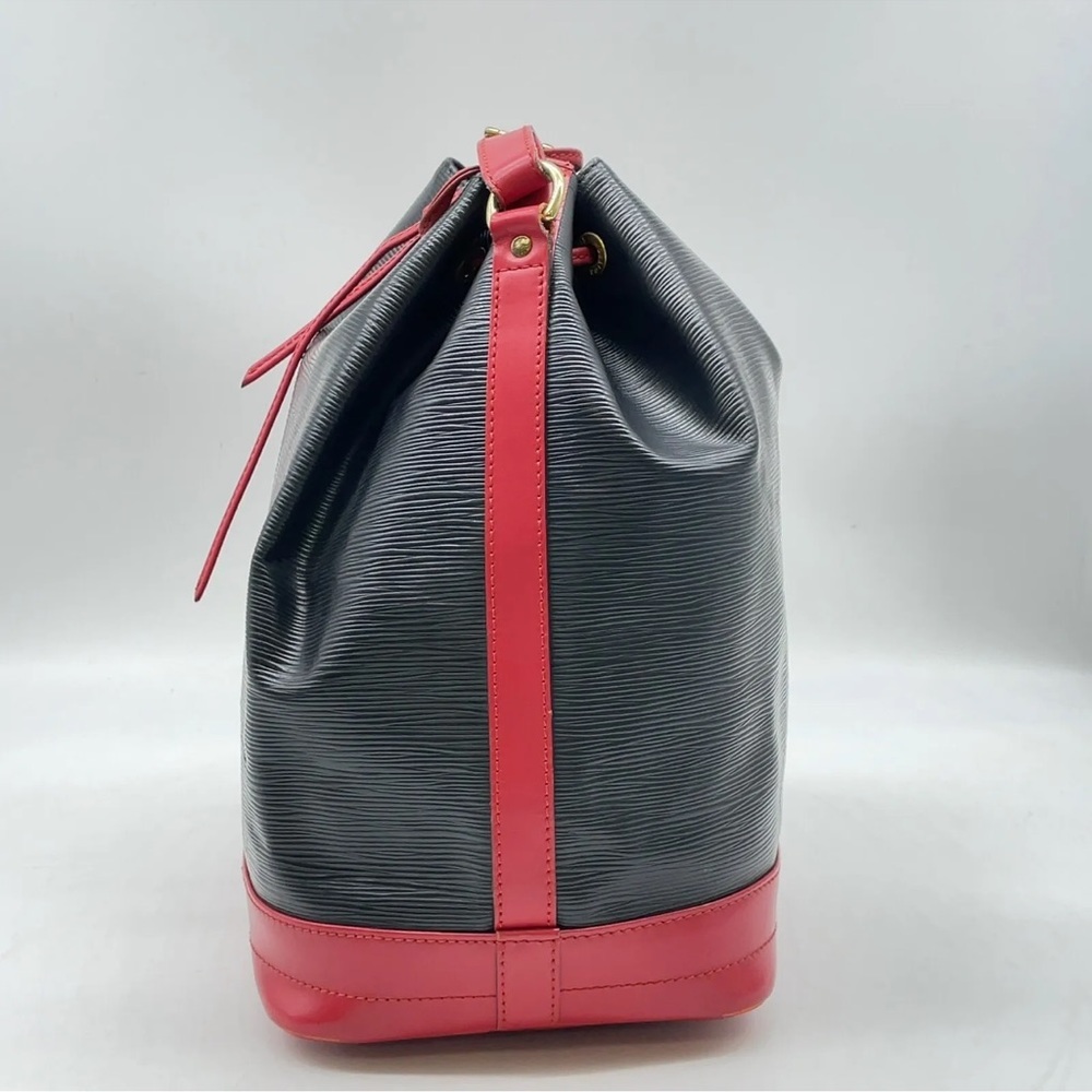 SALE Authentic  Louis Vuitton Epi Noe Noir Red Bicolor Shoulder bag EUC - Picture 10 of 16